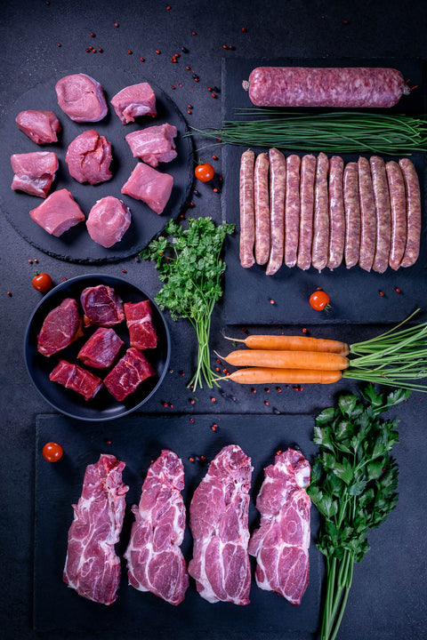 Colis de viande avec morceaux de bœuf, porc et veau