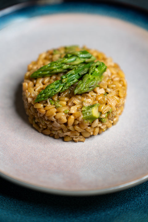Risotto de Blé Vert Fumé (Freekeh) aux Asperges